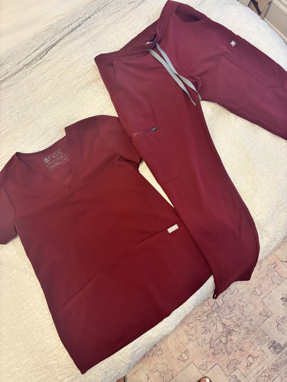 FIGS Scrub Set in Burgundy XXS/XS